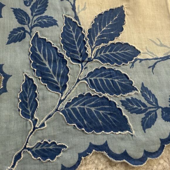 Vintage 1950s Philippine Embroidered Leaf Cotton Handkerchief Set Of 2 Blue Pink - Picture 4 of 7